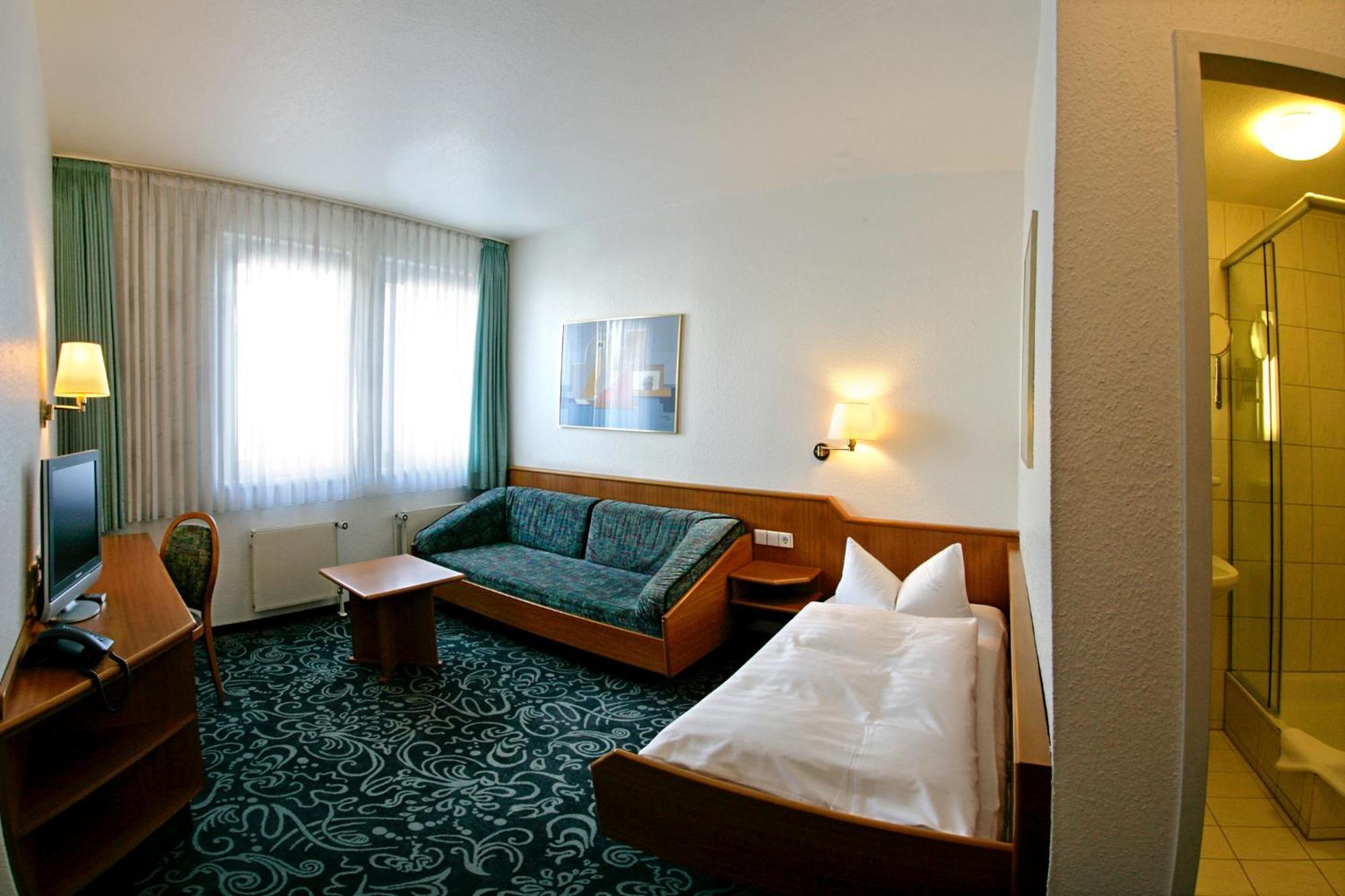 Alfa Hotel Karlsruhe Exterior photo